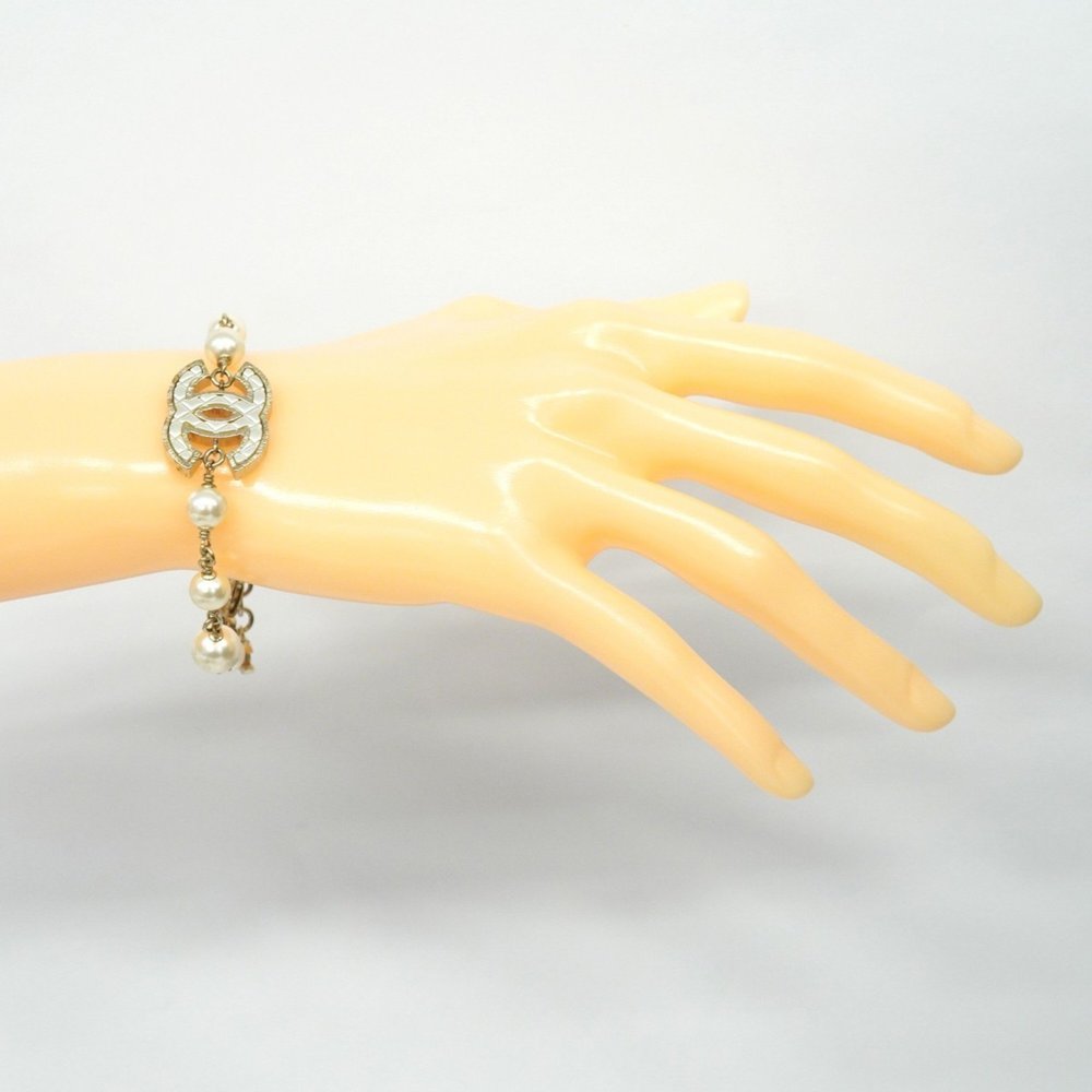 Chanel Coco Mark Matelasse Bracelet with GP Plating and Faux Pearls in Champa... - Picture 6 of 8